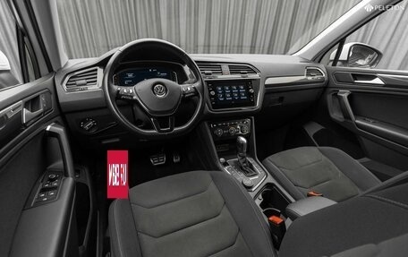 Volkswagen Tiguan II, 2019 год, 3 050 000 рублей, 9 фотография