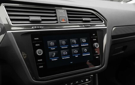 Volkswagen Tiguan II, 2019 год, 3 050 000 рублей, 18 фотография