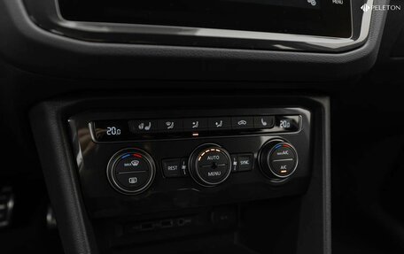 Volkswagen Tiguan II, 2019 год, 3 050 000 рублей, 21 фотография