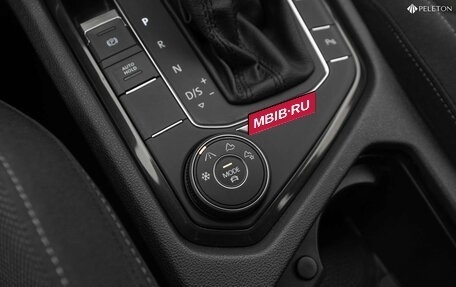 Volkswagen Tiguan II, 2019 год, 3 050 000 рублей, 23 фотография