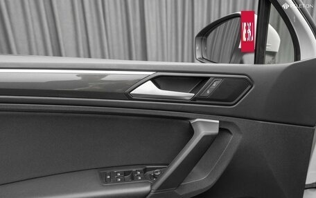 Volkswagen Tiguan II, 2019 год, 3 050 000 рублей, 22 фотография