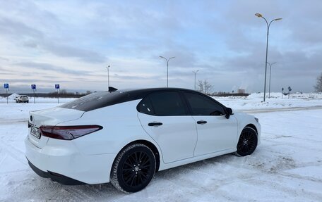 Toyota Camry, 2020 год, 3 300 000 рублей, 3 фотография