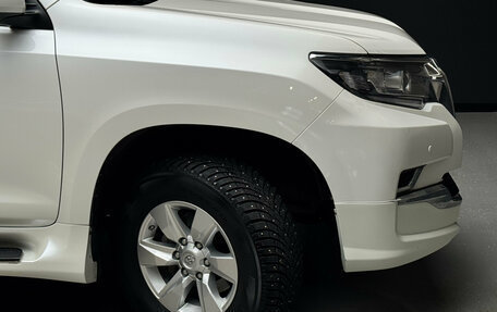 Toyota Land Cruiser Prado 150 рестайлинг 2, 2021 год, 5 390 000 рублей, 7 фотография