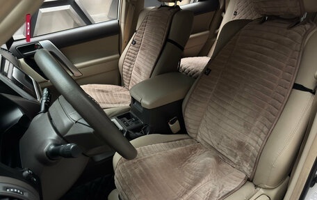 Toyota Land Cruiser Prado 150 рестайлинг 2, 2021 год, 5 390 000 рублей, 14 фотография