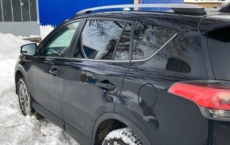 Toyota RAV4, 2018 год, 3 300 000 рублей, 3 фотография