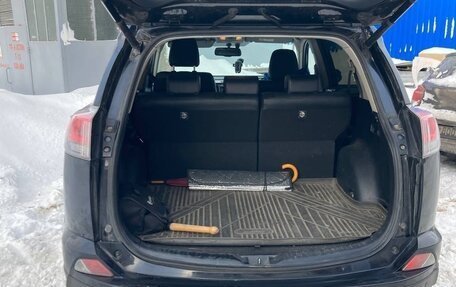 Toyota RAV4, 2018 год, 3 300 000 рублей, 7 фотография