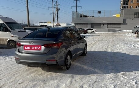 Hyundai Solaris II рестайлинг, 2017 год, 1 100 000 рублей, 4 фотография