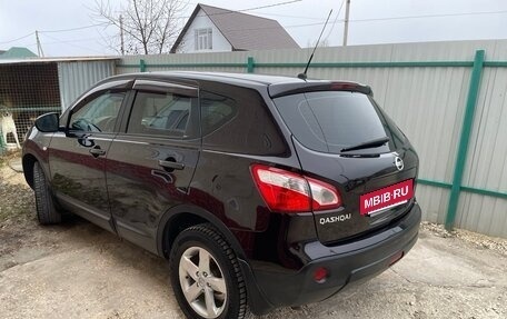 Nissan Qashqai, 2010 год, 950 000 рублей, 2 фотография