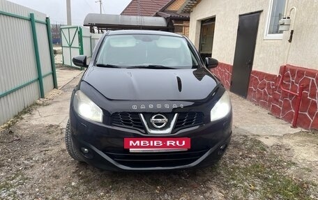Nissan Qashqai, 2010 год, 950 000 рублей, 3 фотография