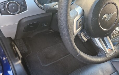 Ford Mustang VI рестайлинг, 2015 год, 1 970 000 рублей, 9 фотография