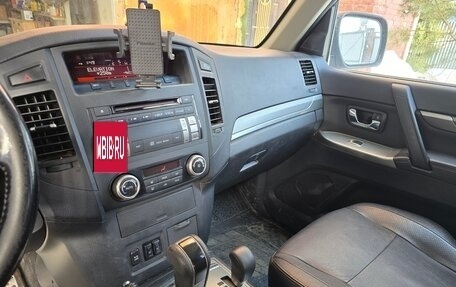 Mitsubishi Pajero IV, 2013 год, 2 200 000 рублей, 3 фотография