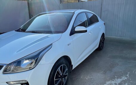 KIA Rio IV, 2018 год, 1 170 000 рублей, 4 фотография