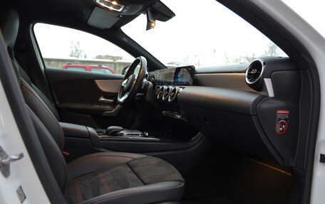 Mercedes-Benz A-Класс, 2020 год, 2 179 000 рублей, 28 фотография