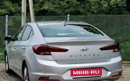 Hyundai Elantra VI рестайлинг, 2018 год, 1 500 000 рублей, 2 фотография