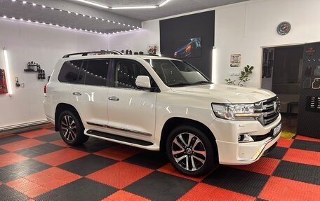 Toyota Land Cruiser 200, 2018 год, 6 150 000 рублей, 10 фотография