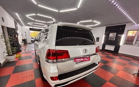 Toyota Land Cruiser 200, 2018 год, 6 150 000 рублей, 13 фотография