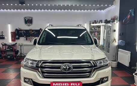 Toyota Land Cruiser 200, 2018 год, 6 150 000 рублей, 9 фотография