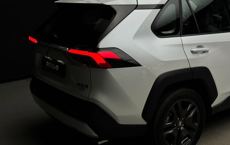 Toyota RAV4, 2025 год, 4 250 000 рублей, 9 фотография