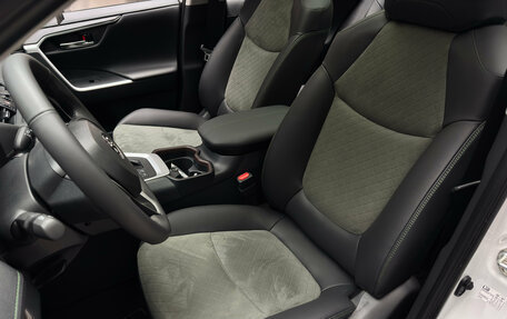 Toyota RAV4, 2025 год, 4 250 000 рублей, 12 фотография