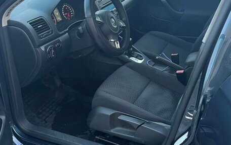 Volkswagen Jetta VI, 2010 год, 700 000 рублей, 4 фотография