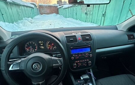 Volkswagen Jetta VI, 2010 год, 700 000 рублей, 8 фотография