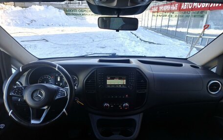 Mercedes-Benz Vito, 2017 год, 2 990 000 рублей, 15 фотография