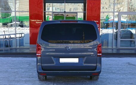 Mercedes-Benz Vito, 2017 год, 2 990 000 рублей, 6 фотография