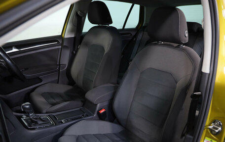 Volkswagen Golf VII, 2017 год, 1 099 000 рублей, 21 фотография