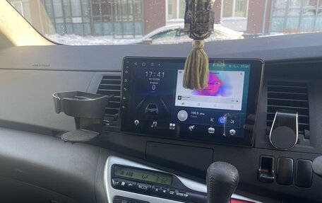 Toyota ISis I, 2010 год, 1 570 000 рублей, 6 фотография