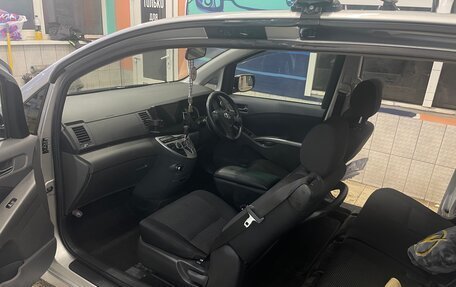 Toyota ISis I, 2010 год, 1 570 000 рублей, 10 фотография