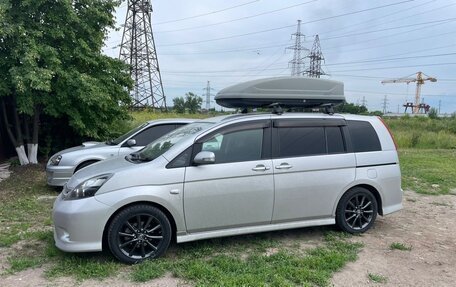 Toyota ISis I, 2010 год, 1 570 000 рублей, 11 фотография