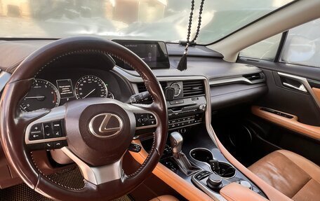 Lexus RX IV рестайлинг, 2016 год, 3 800 000 рублей, 14 фотография