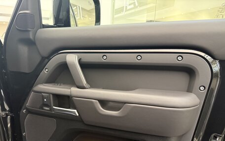 Land Rover Defender II, 2025 год, 17 510 000 рублей, 16 фотография