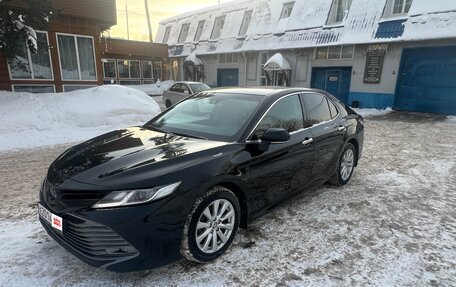 Toyota Camry, 2020 год, 2 500 000 рублей, 2 фотография