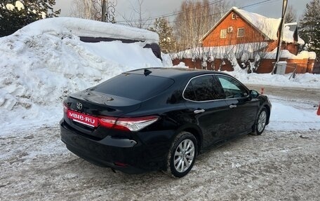 Toyota Camry, 2020 год, 2 500 000 рублей, 5 фотография