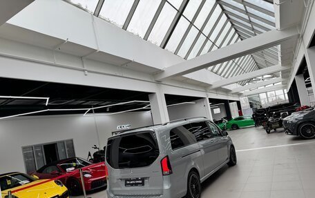 Mercedes-Benz V-Класс, 2025 год, 14 490 000 рублей, 38 фотография