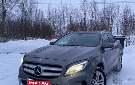 Mercedes-Benz GLA, 2015 год, 1 999 000 рублей, 2 фотография