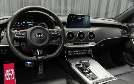 KIA Stinger I, 2019 год, 3 240 000 рублей, 9 фотография