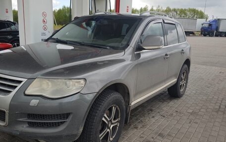 Volkswagen Touareg III, 2008 год, 850 000 рублей, 2 фотография