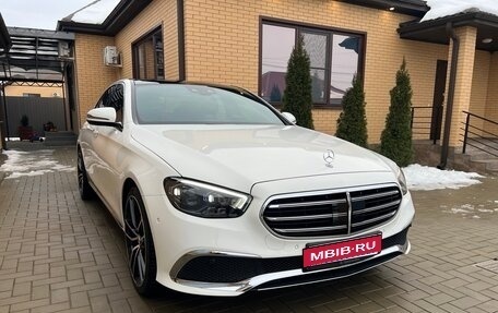 Mercedes-Benz E-Класс, 2020 год, 5 250 000 рублей, 1 фотография