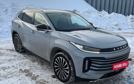 CheryExeed TXL, 2023 год, 2 490 000 рублей, 4 фотография