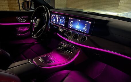 Mercedes-Benz E-Класс, 2020 год, 5 250 000 рублей, 40 фотография