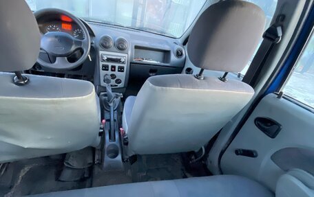 Renault Logan I, 2005 год, 140 000 рублей, 9 фотография