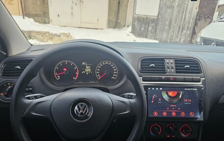 Volkswagen Polo VI (EU Market), 2016 год, 900 000 рублей, 6 фотография