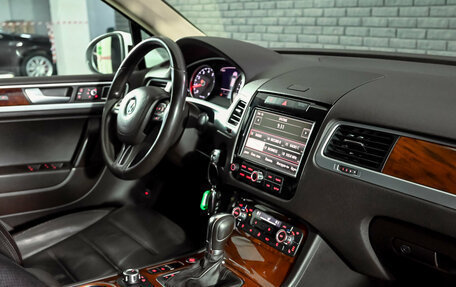 Volkswagen Touareg III, 2013 год, 1 950 000 рублей, 17 фотография