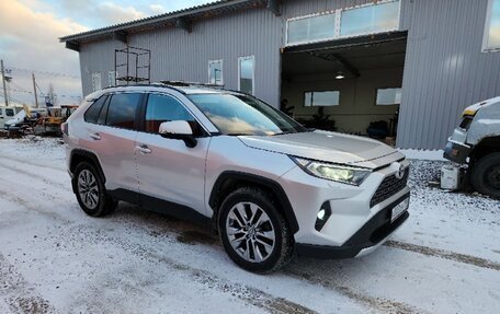 Toyota RAV4, 2021 год, 3 300 000 рублей, 1 фотография