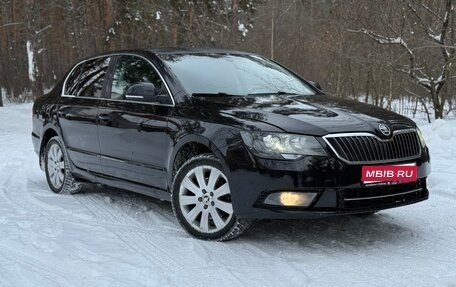 Skoda Superb III рестайлинг, 2013 год, 1 050 000 рублей, 1 фотография