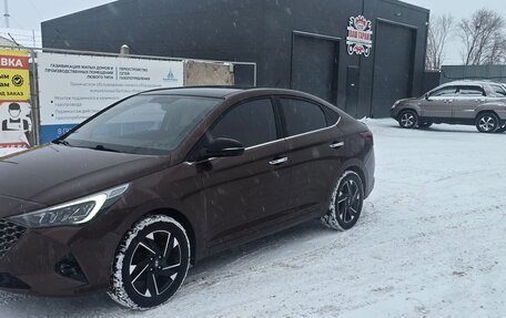 Hyundai Solaris II рестайлинг, 2022 год, 1 870 000 рублей, 2 фотография