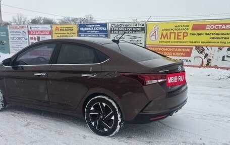 Hyundai Solaris II рестайлинг, 2022 год, 1 870 000 рублей, 4 фотография