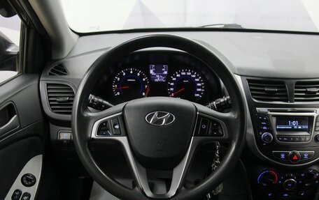 Hyundai Solaris II рестайлинг, 2015 год, 895 000 рублей, 18 фотография